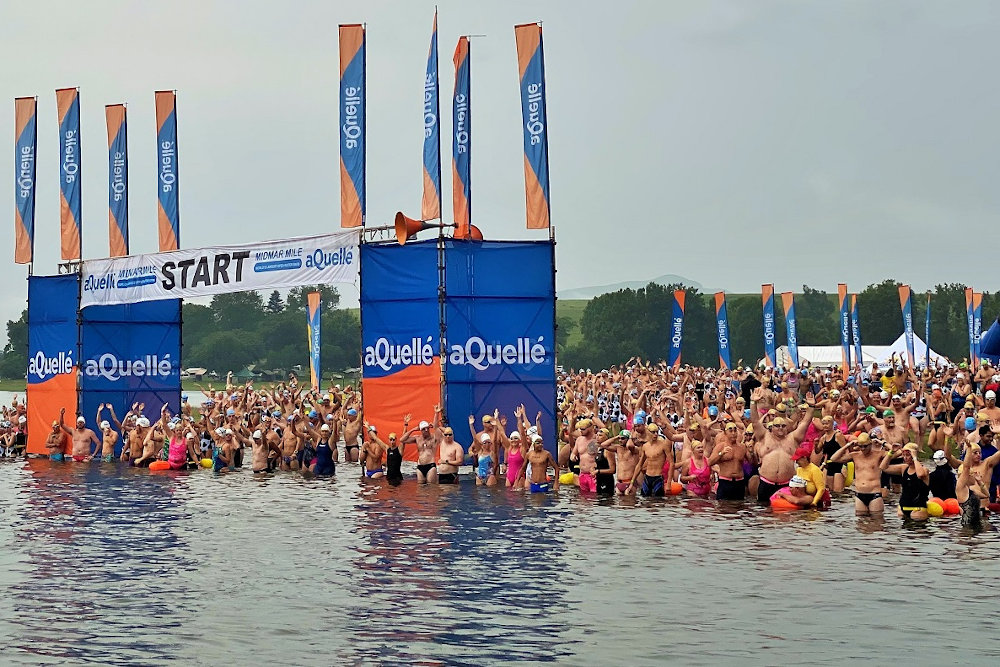 Midmar Mile Start. Photo credit: Jetline Action Photo